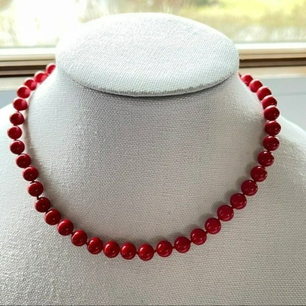 New 8mm Red Round Sea Shell Pearl Beaded Necklace 18in - Picture 4 of 9